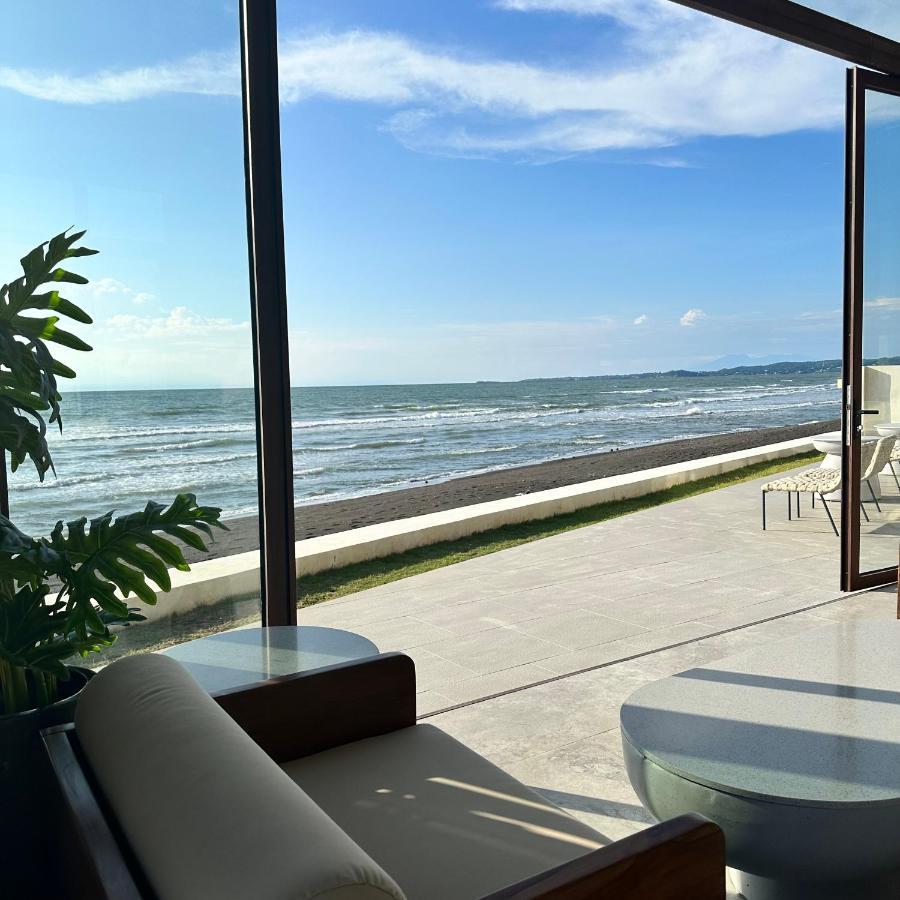 Tana Beach Villas Lian Exterior photo