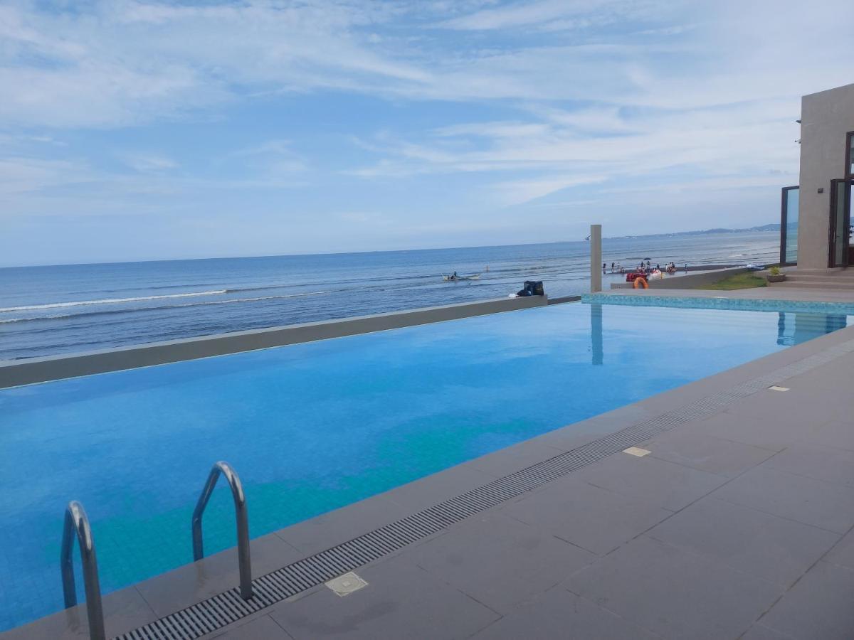 Tana Beach Villas Lian Exterior photo