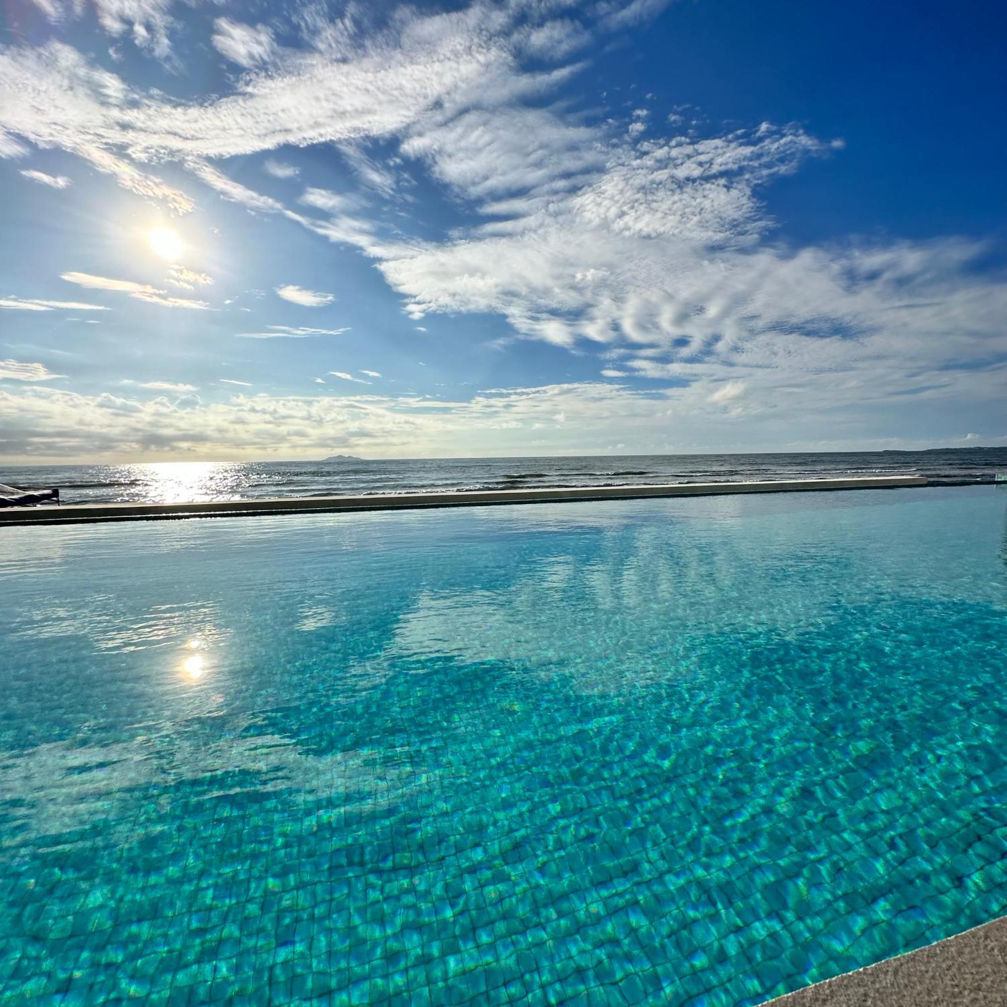 Tana Beach Villas Lian Exterior photo