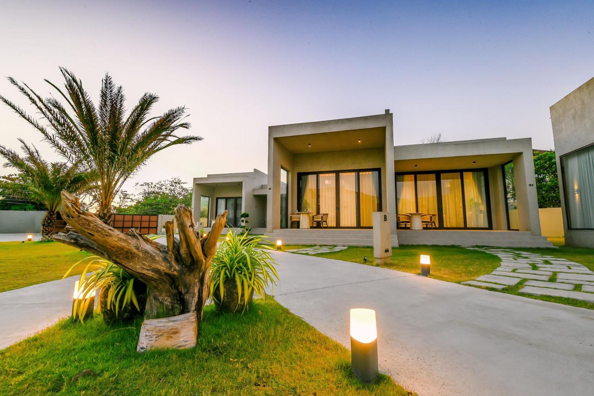 Tana Beach Villas Lian Exterior photo