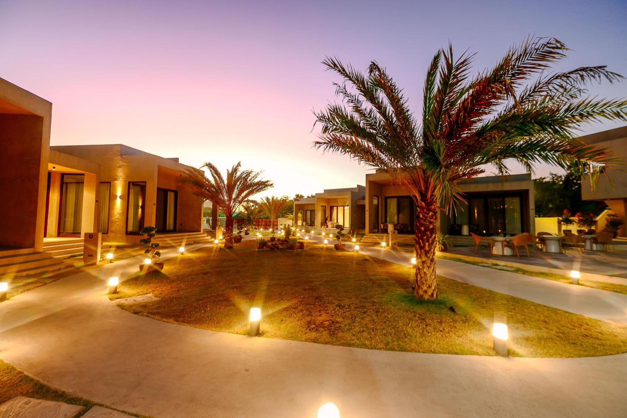 Tana Beach Villas Lian Exterior photo